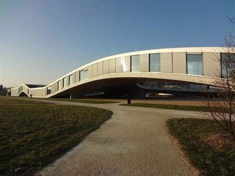 Hotels near Rolex Learning Center EPFL in Ecublens .